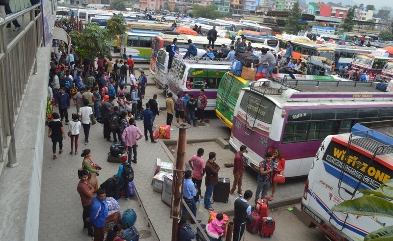 आज राती १२ बजे सम्म बस गन्तब्यमा पु¥याउन सरकारको आग्रह 